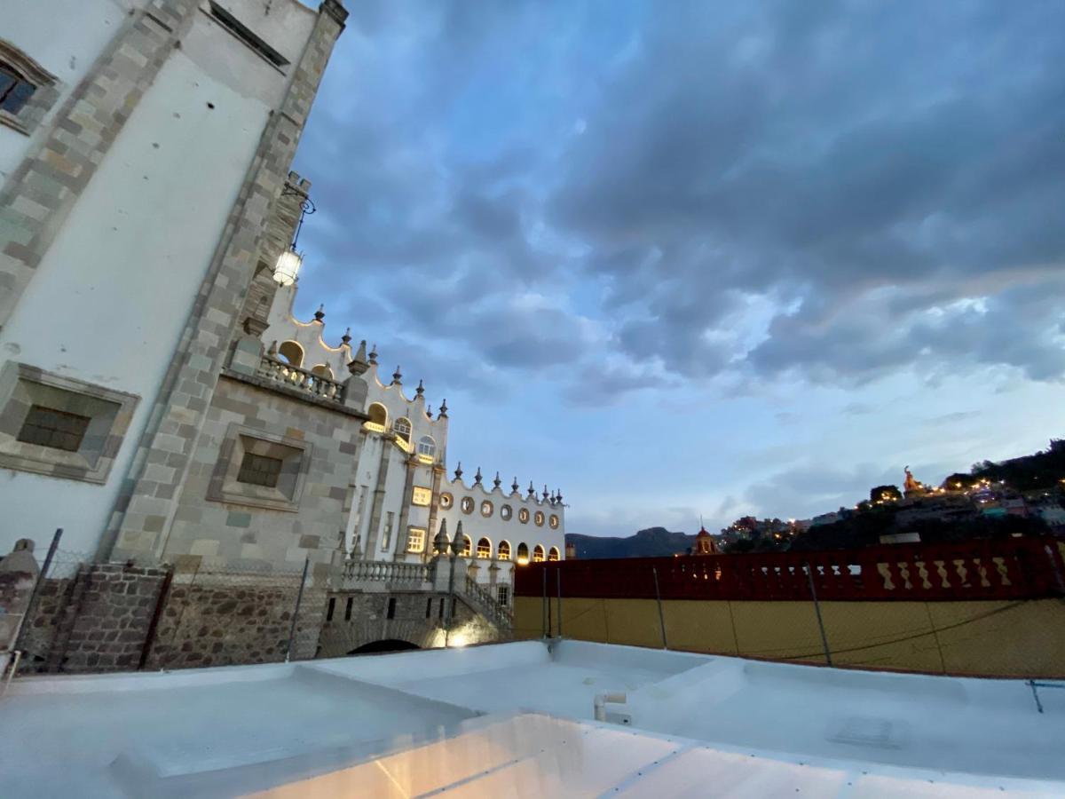 Hotel Universidad Guanajuato Zewnętrze zdjęcie